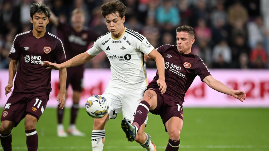 7.6挪超：桑德菲杰VS罗森博格比分预测，主队主场表现强势不虚豪门