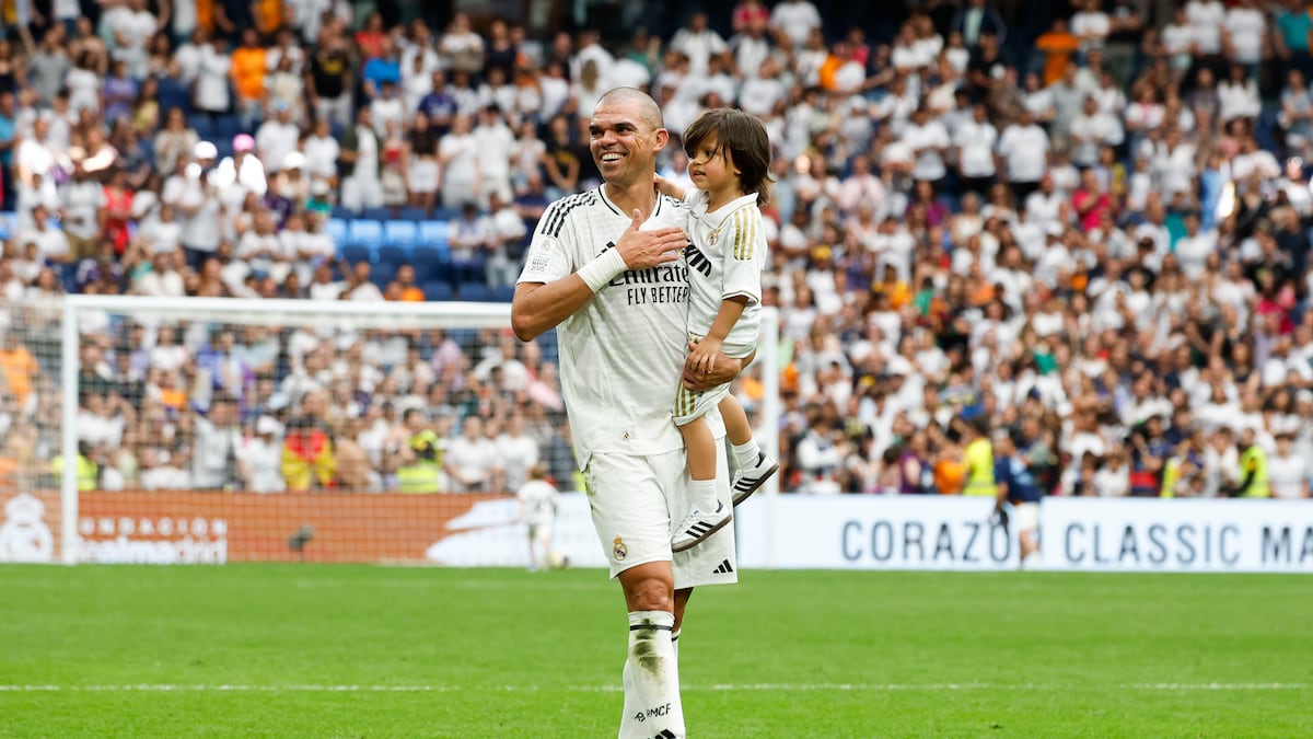 九游电脑版-佩佩：葡萄牙将在欧国联决赛获胜，希望姆巴佩今年赢得金球奖