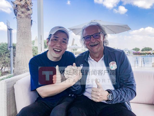 专访塔吉克主帅：中国队或许是故意输给中国香港队