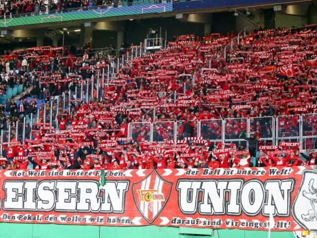 又见福斯贝里压哨绝杀！德国杯新霸主只差一个冠军